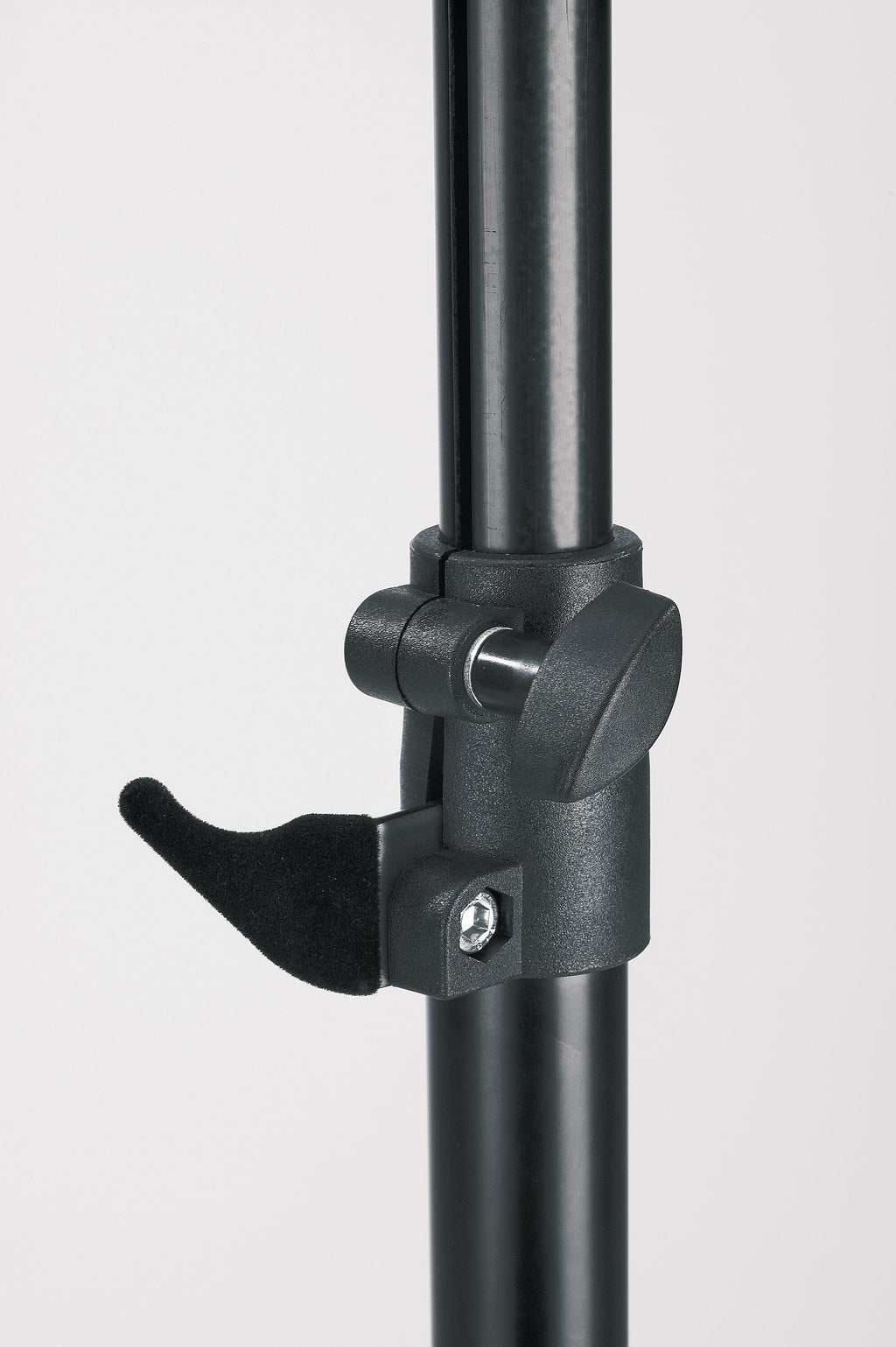 Soporte_Contrabajo_Electrico_K&M_Negro_14160_03