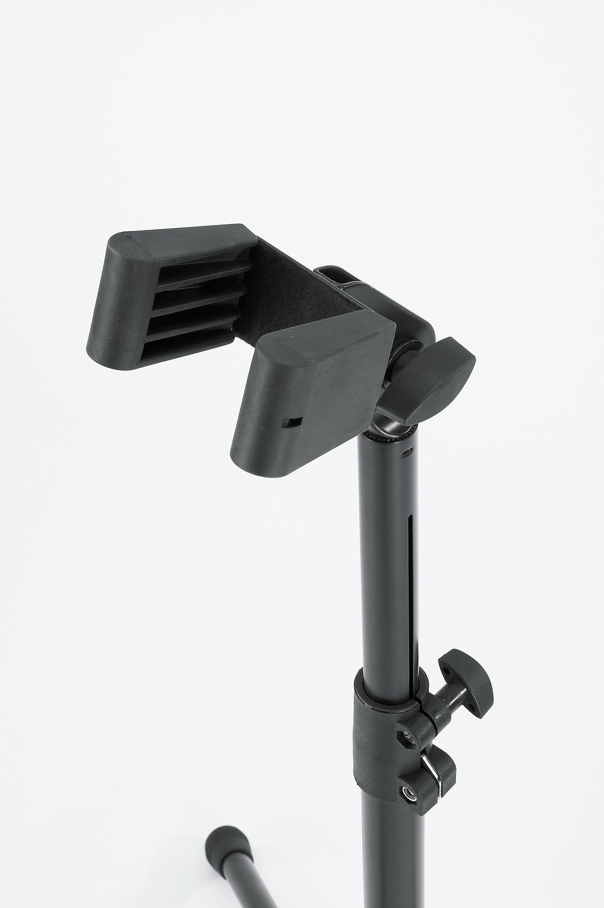 Soporte_Clarinete_Bajo_K&M_15060_05