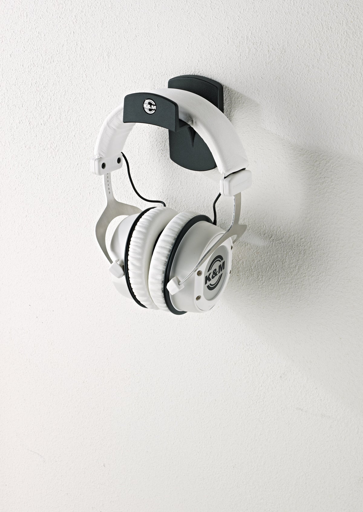 Soporte_Auriculares_de_Pared_K&M_Plastico_Negro_16312_03