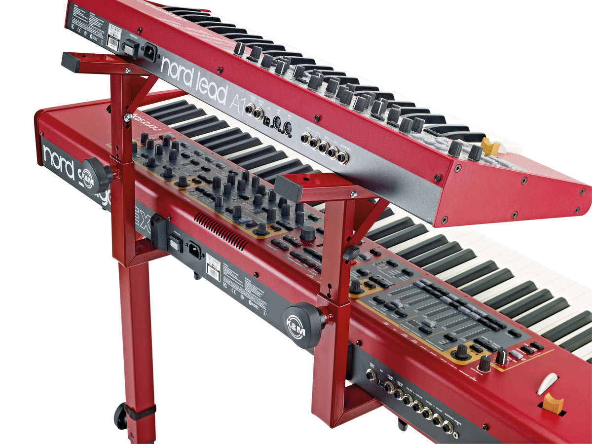 Segundo_Nivel_para_Soporte_Teclado_K&M_Omega_Rojo_Rubi_18811_02