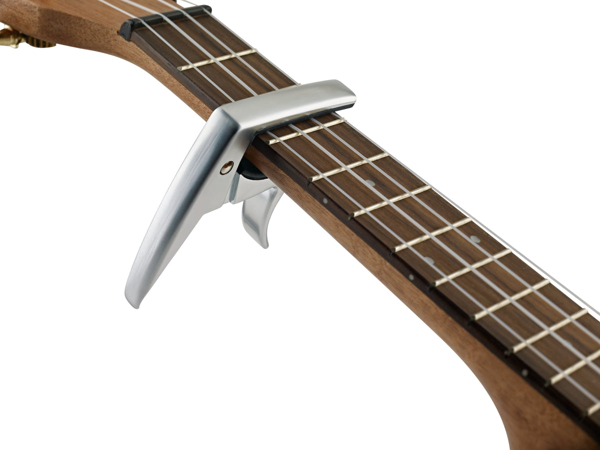 Cejilla_Ukelele_K&M_Cromo_Mate_30920_02