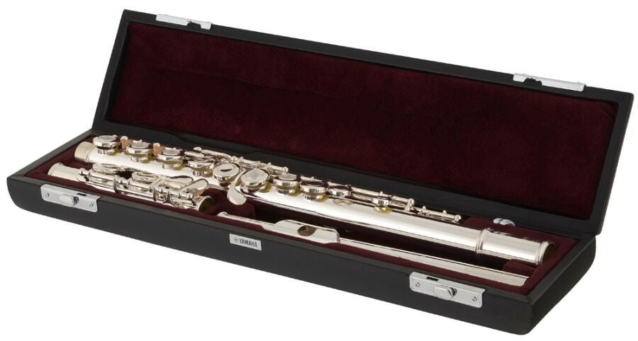 Yamaha YFL472 Flute