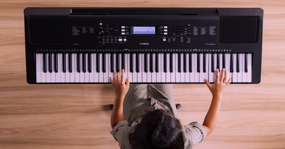 Yamaha PSRE373 Digital Keyboard (61 Keys)