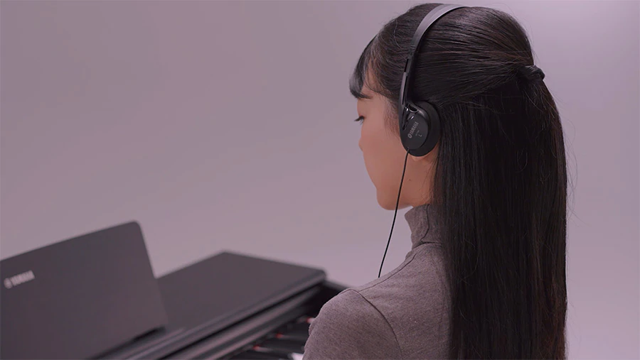 Piano Digital Yamaha YDP-145B Negro