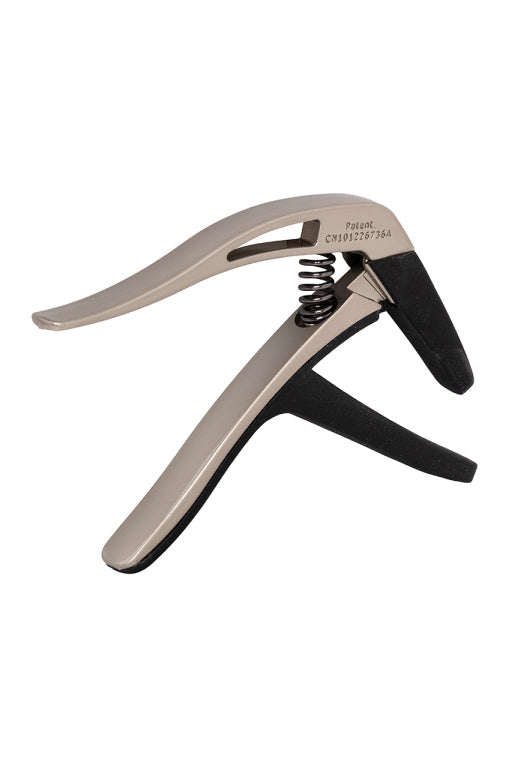 Cejilla Trigger Stagg Curva Guitarra Acustica y Electrica Beige SCPX-CU BG_01