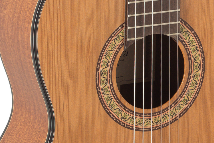 Guitarra_Clasica_Admira_A2_03