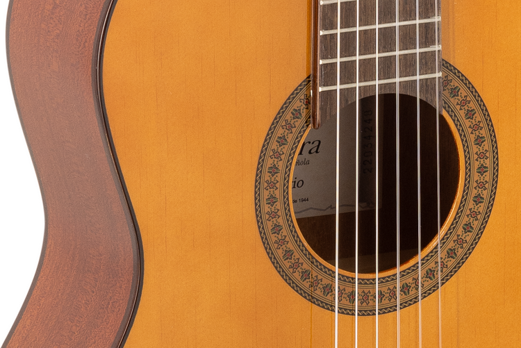 Guitarra_Clasica_Admira_Rosario_Zurda_03