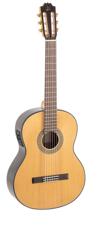 Guitarra_Clasica_Admira_A4_Electrificada_Fishman_01