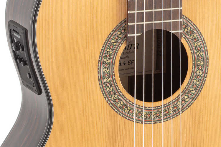 Guitarra_Clasica_Admira_A4_Electrificada_Fishman_03