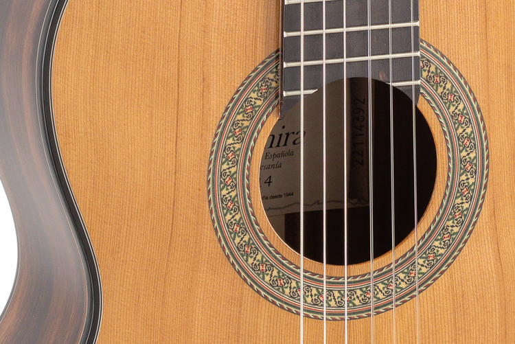 Guitarra_Clasica_Admira_A4_03