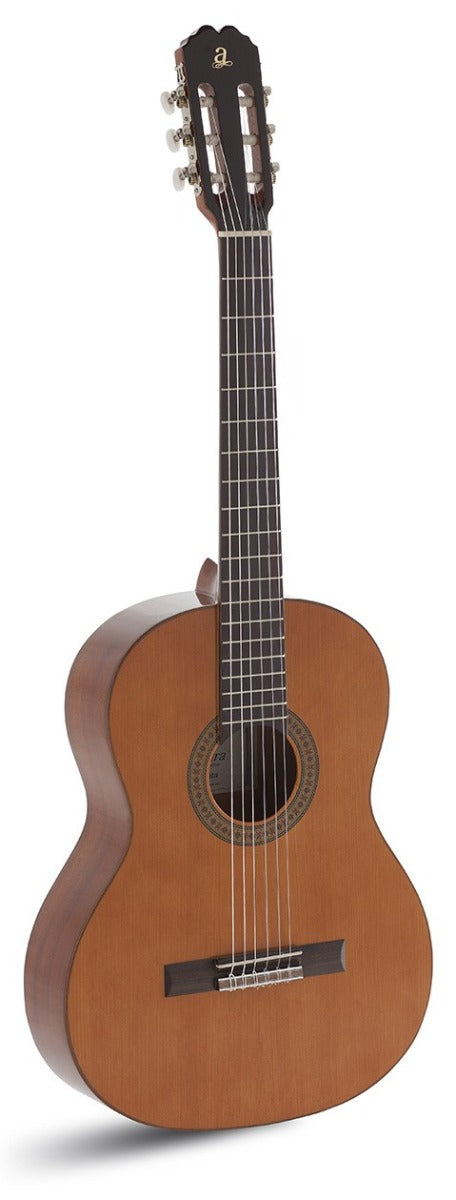 Guitarra_Clasica_Admira_Juanita_1-2_01