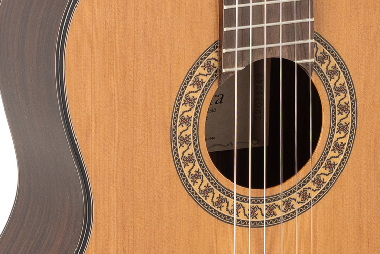 Guitarra_Clasica_Admira_A6_Zurda_03