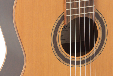 Guitarra_Clasica_Admira_Irene_04