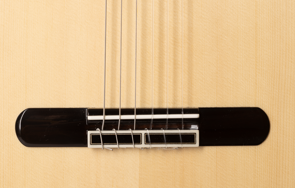 Guitarra_Clasica_Admira_Artista_Tapa_Abeto_Fondo_Bocote_04