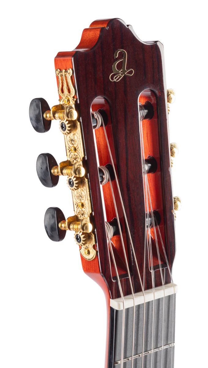 Guitarra_Flamenca_Admira_Alegria_Electrificada_Fishman_Cutaway_05