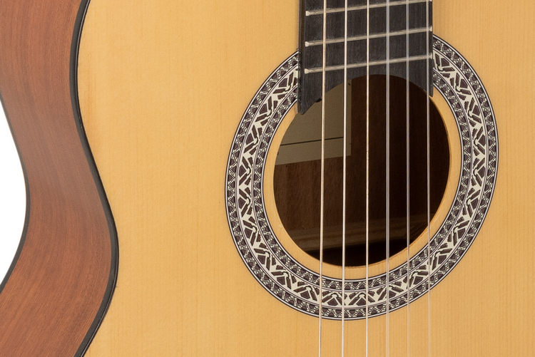 Guitarra_Clasica_Admira_Alba_03