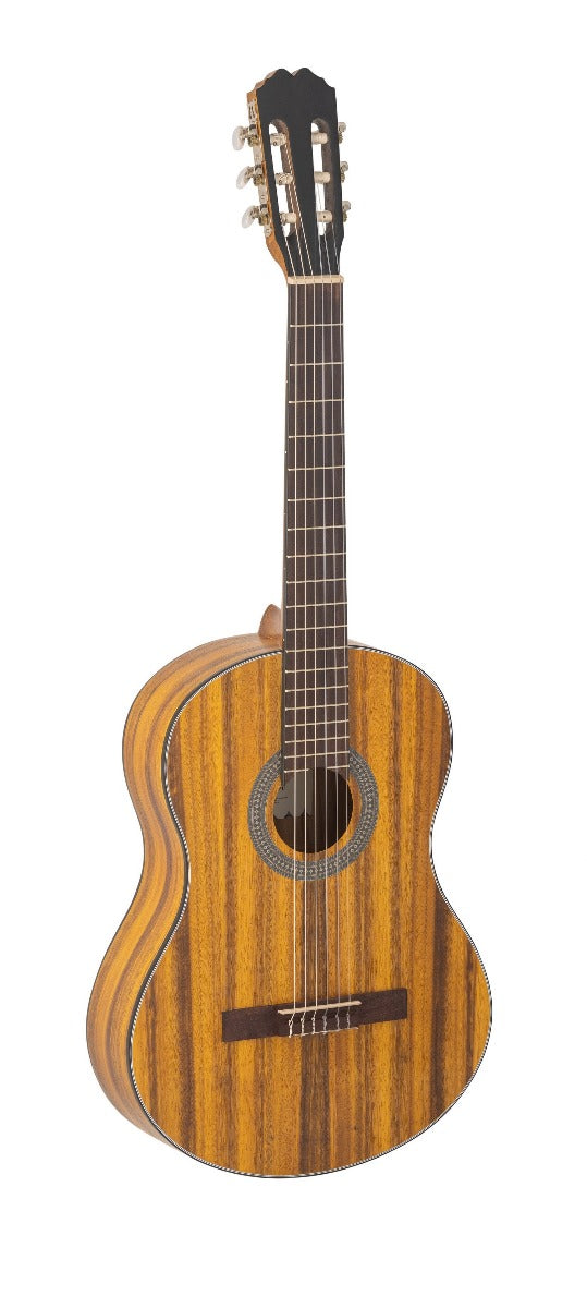 Guitarra_Clasica_Admira_Toba_01