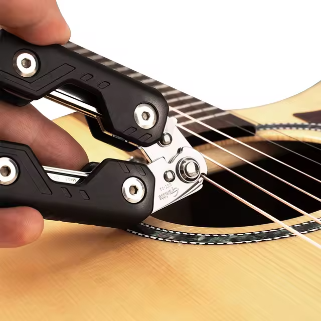 Herramienta Mantenimiento 7 en 1 Guitto GGT-02