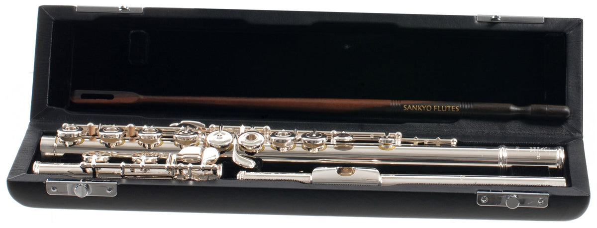 Sankyo CF 401 Flauta travesera — estuche abierto
